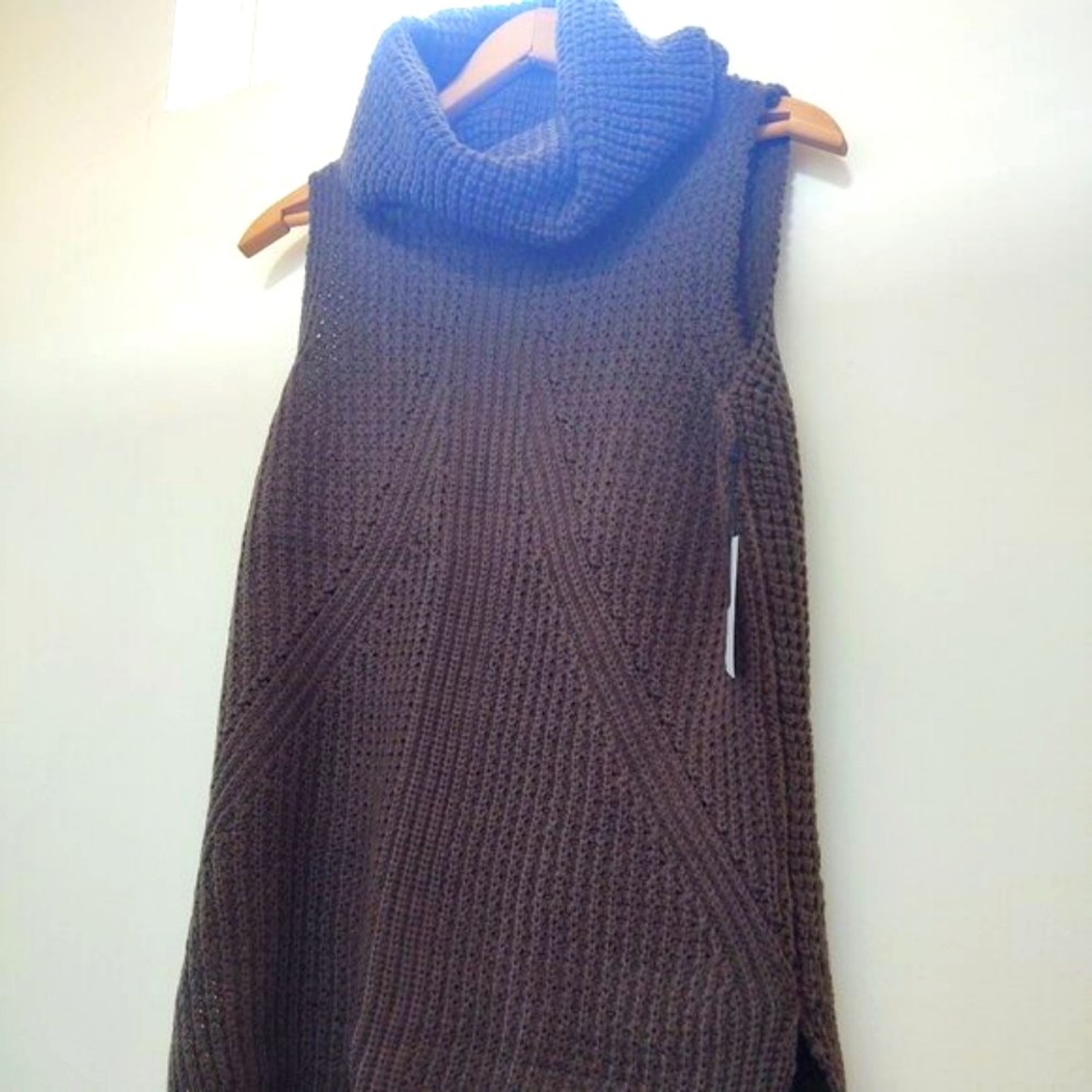 NWT 🌳 FOREST GREEN Cowl Neck Sweater~ by Devoted Luxury Size MED